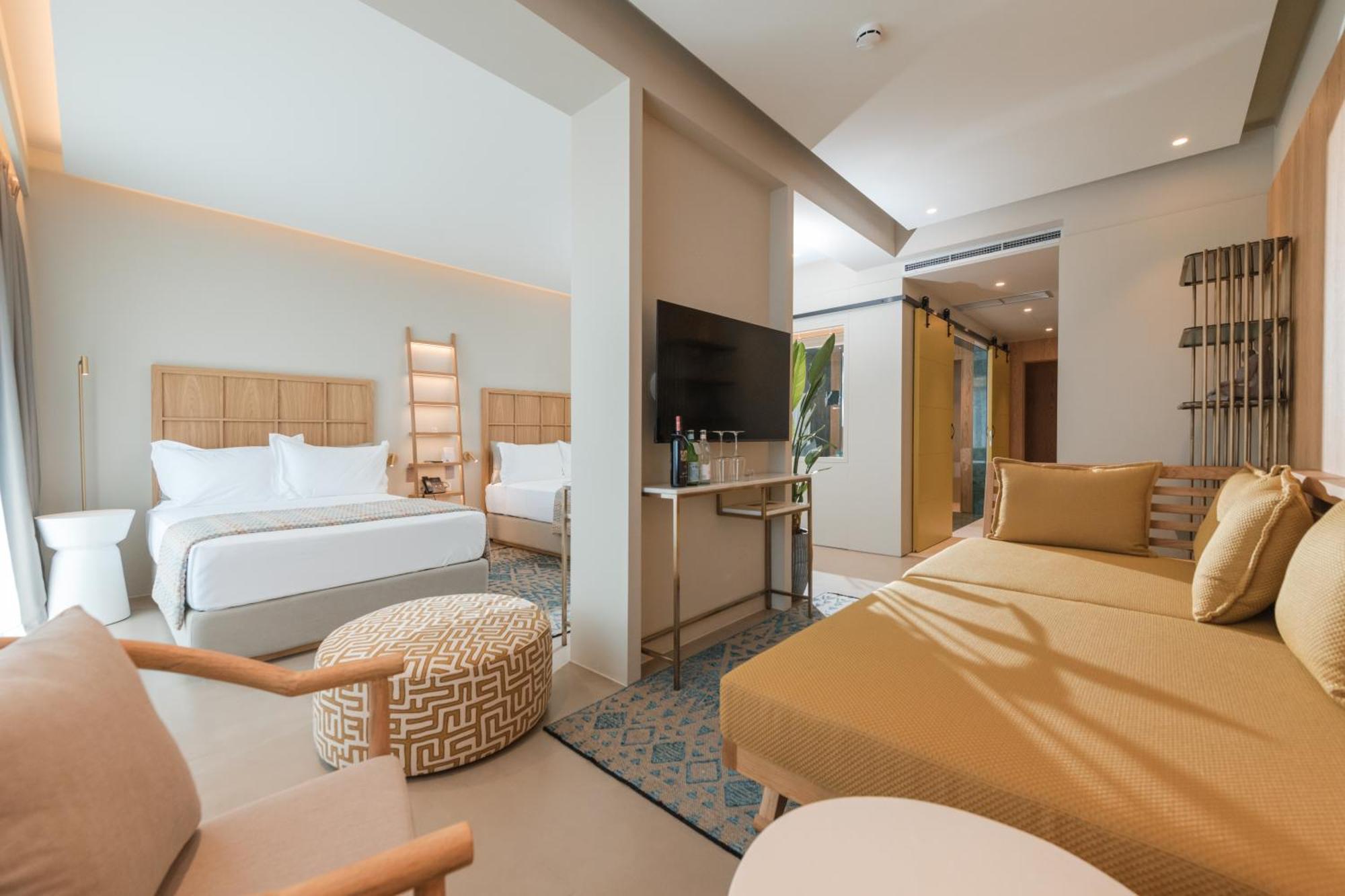 Hotel Folie Marine Club 5*