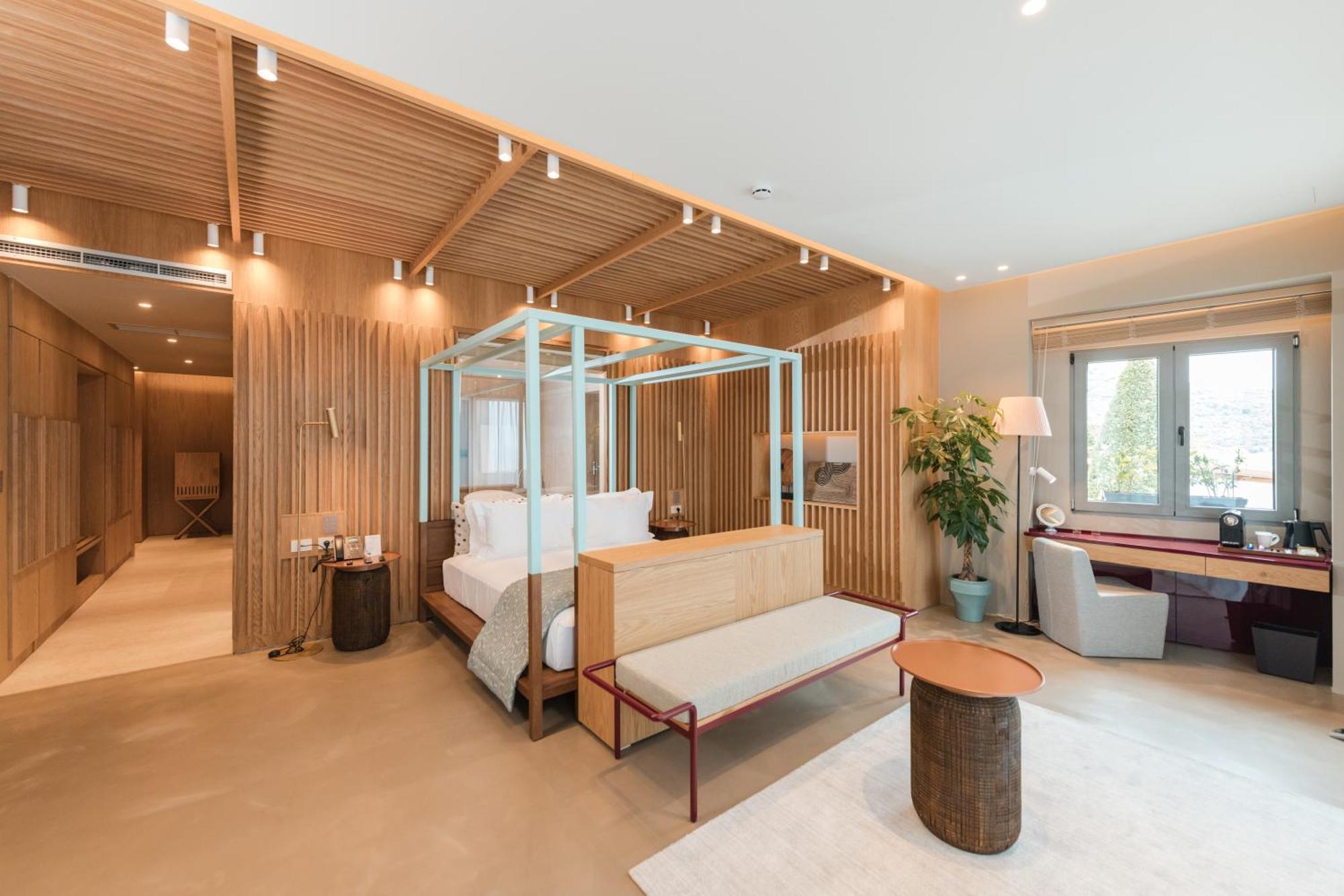 Folie Marine Club 5* Jal