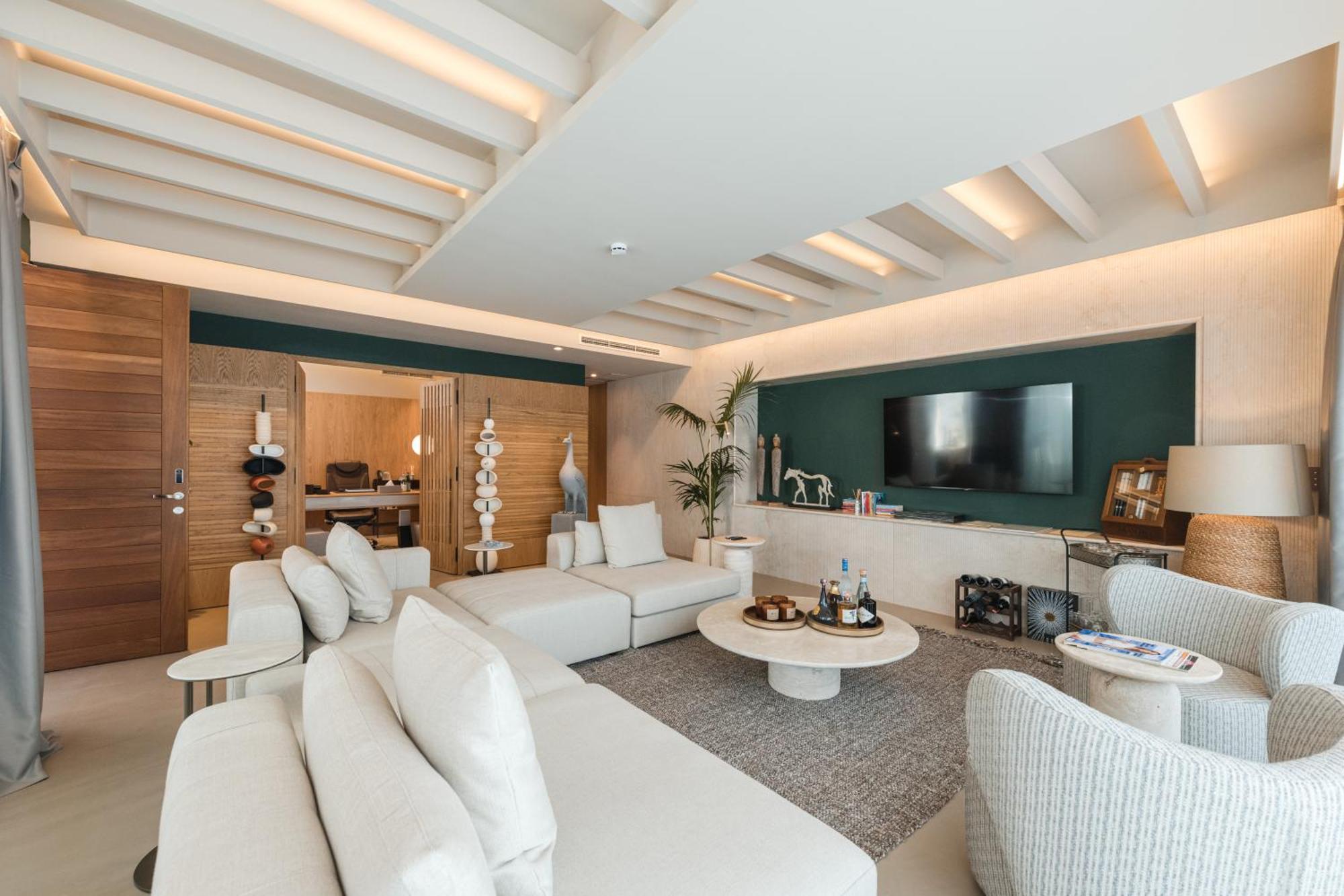 Folie Marine Club