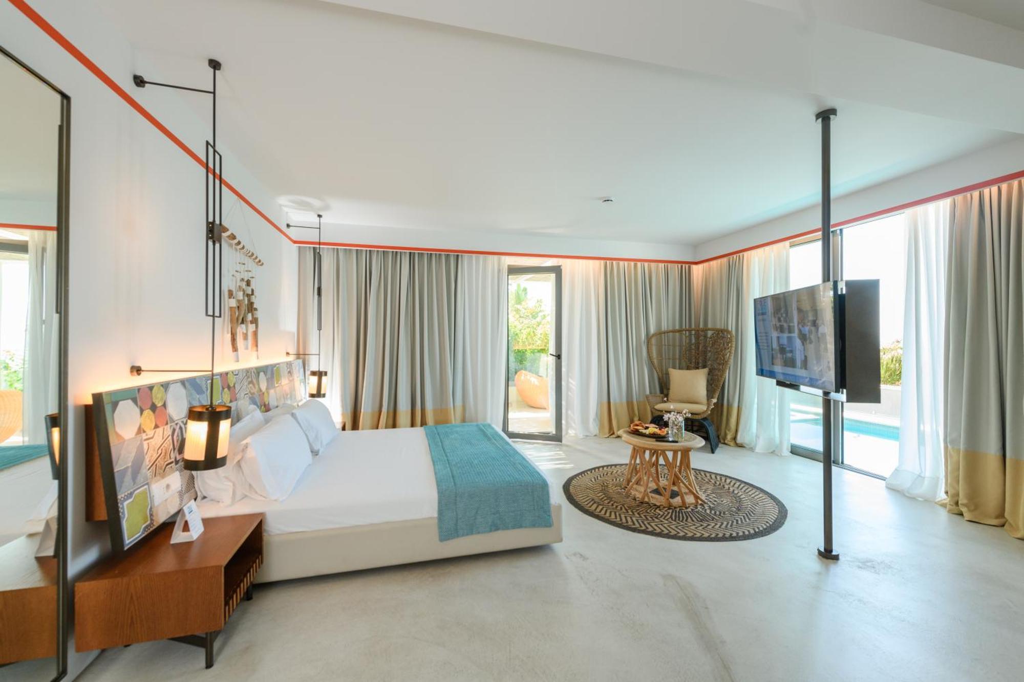 Folie Marine Club Hotell Jal