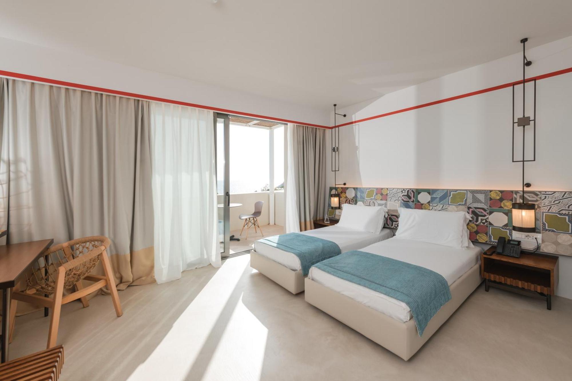 Folie Marine Club Hotel Jal